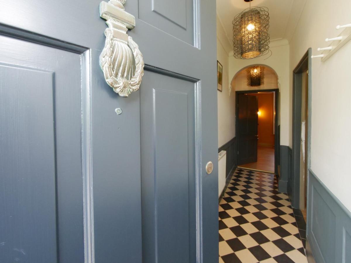 Bar Wall Cottage-City Wall Views-Sleeps 5 York Exterior foto